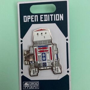 R2-D2 Star Wars Pin BNWT